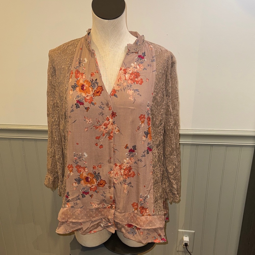 Pinky Floral‎ Lace Blouse in pink/mauves size Large